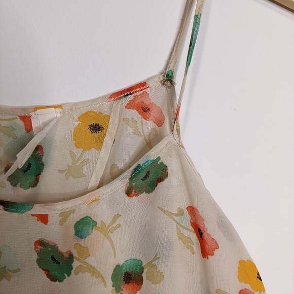 Flower tank top, open back - Picture 2 of 2